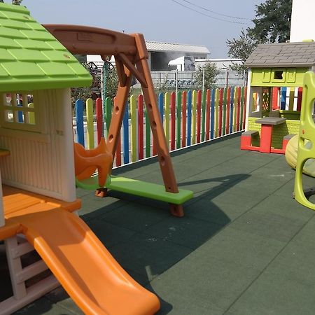 Motel Valentina Ion Roata Экстерьер фото